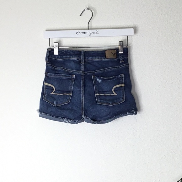 American Eagle Hi-Rise Jean Shortie - Picture 5 of 5